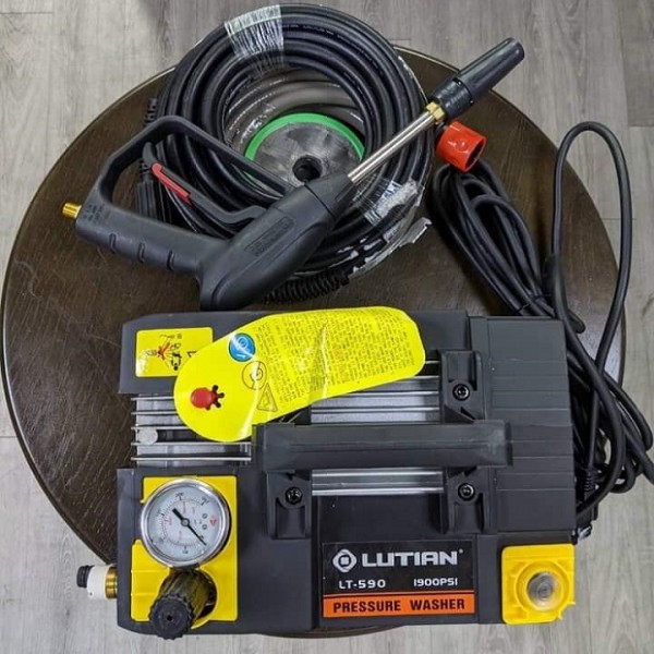 Máy rửa xe tăng áp mini gia đình LT 590